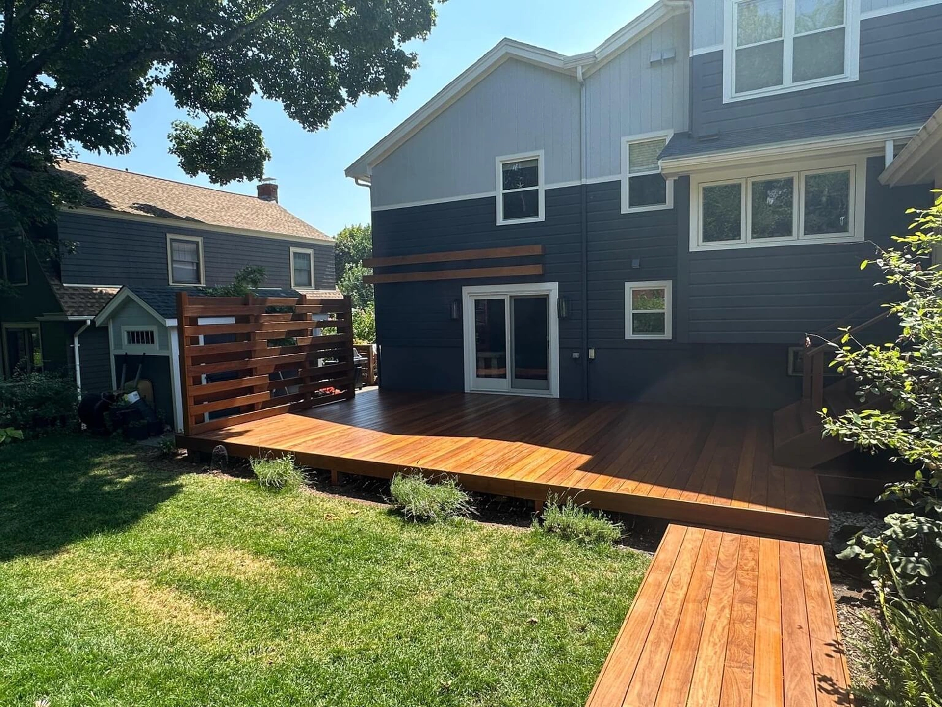Professional Deck Builder and Deck Contractor Services in Boston, Massachusetts